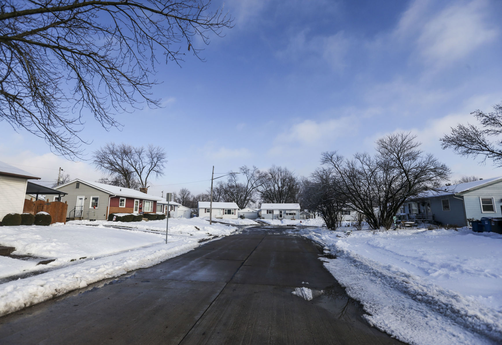010621-qc-nws-moline-1.JPG